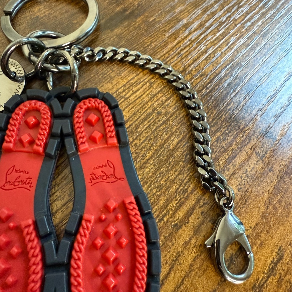 ✨SOLD✨Christian Louboutin Red Bottoms Keychain - Picture 5 of 6